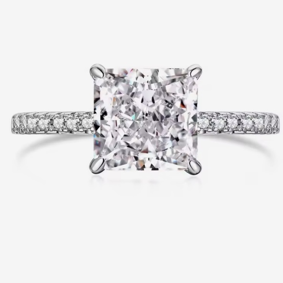 2ct Radiant Cut Ring - Picture 3 of 14